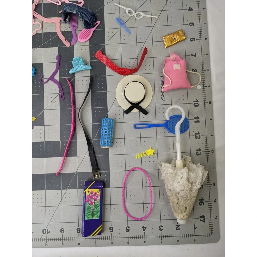 Fashion Doll Accessories Lot Vintage Hats‎ Hangers Belts Parasol Hair